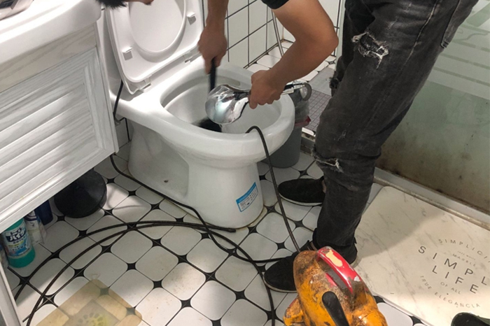 番阳镇疏通下水道