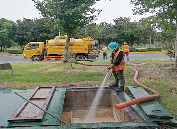 番阳镇化油池清理